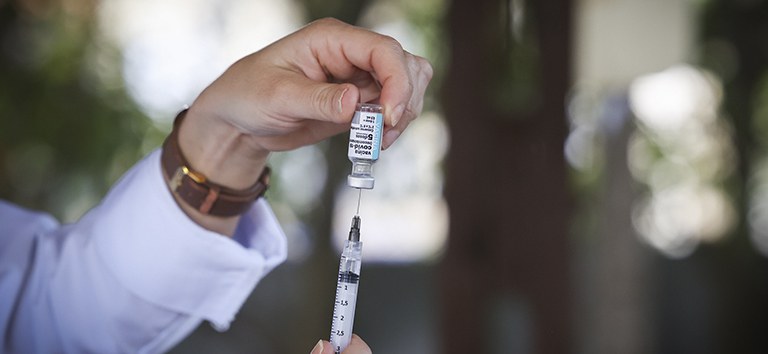 Aplicação de 2ª dose da vacina Janssen começa nesta sexta (10) em Manaus