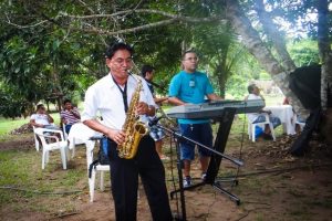 Morre aos 78 anos o saxofonista ícone do Beiradão, Chico Caju