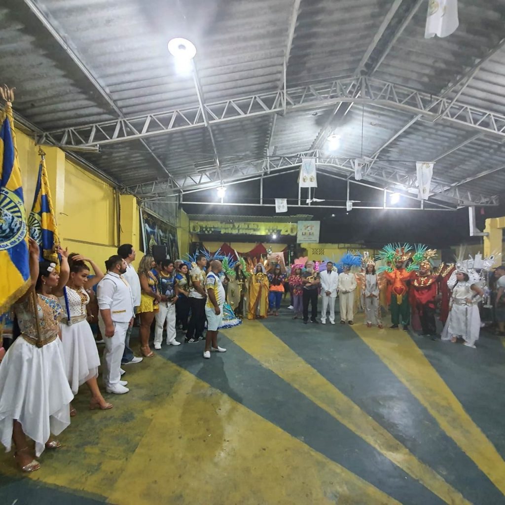 Manaus vai ter pontos de vacinação contra covid em quadras de escola de samba