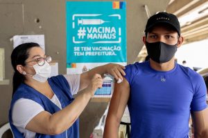 Manaus tem 50 pontos de vacinação contra covid-19 nesta semana