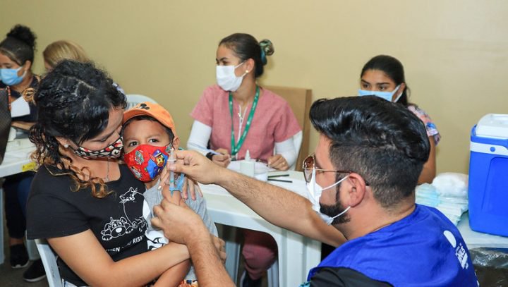 Pelo menos 68 mil crianças de 5 a 11 anos ainda não tomaram 2ª dose da vacina contra covid em Manaus