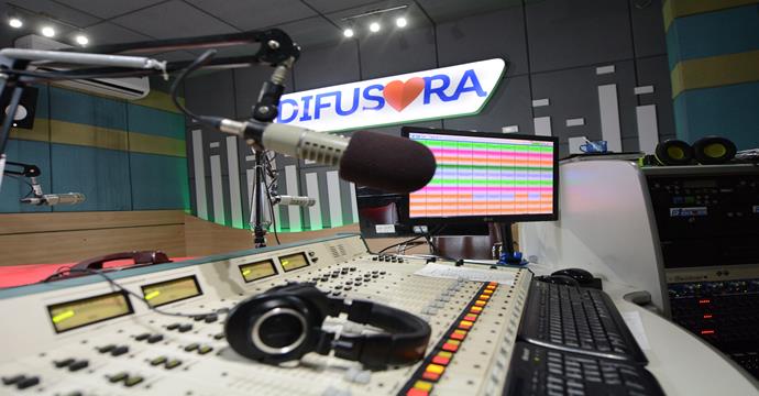 Difusora FM completa 74 anos de prestação de serviço e amor ao Amazonas