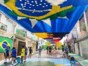 Arena da Amazônia e Ruas da Copa são pontos de concentração de torcida para Brasil X Camarões