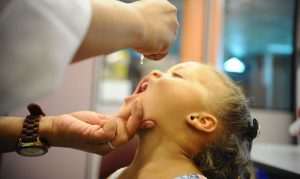 Manaus vacina contra poliomielite 75% do público alvo, mas segue distante da meta