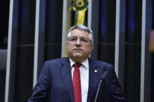 Ministro Alexandre Padilha cancela agenda no Amazonas