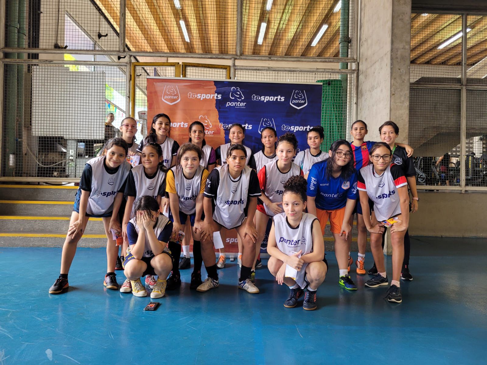 Com inscrições abertas, Escola Panter inaugura turma exclusiva de futsal para meninas em Manaus
